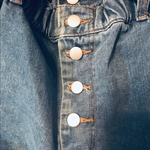 High waisted jean shorts - Picture 3 of 5